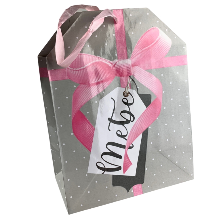 Подарок лучшей подруге с фотографиями. Подарок на 30 лет девушке. Поэарок наб18 жет парню. Подарок на 18 лет парню. Подарок на 19 лет девушке.